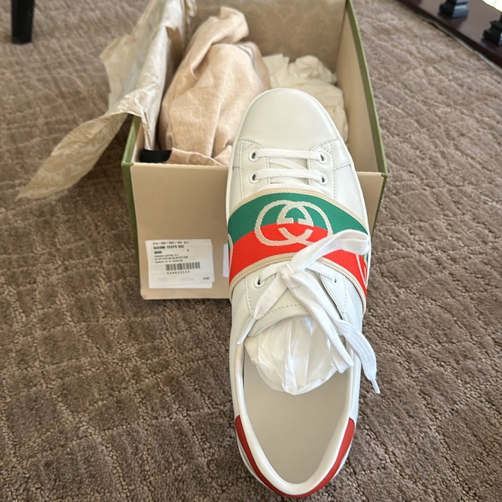 Gucci Men's Ace Leather White, Red, Green Calf-skin leather - BRAND NEW